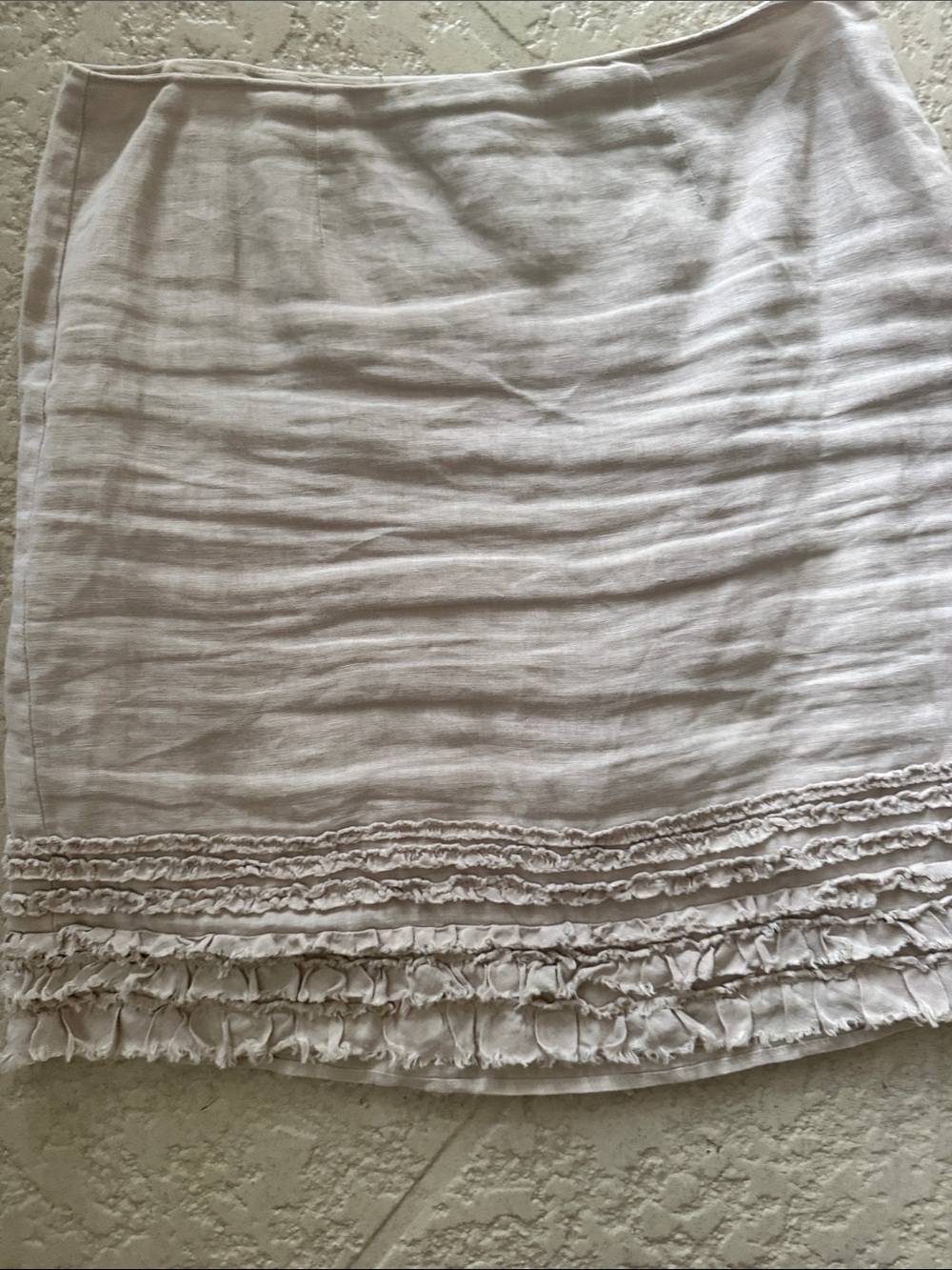 Tommy Bahama Cream Linen-Blend Mini Skirt with Ruffle Hem